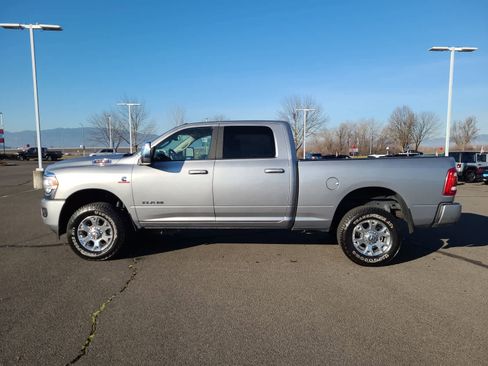 Used 2024 RAM 2500 Laramie image 11