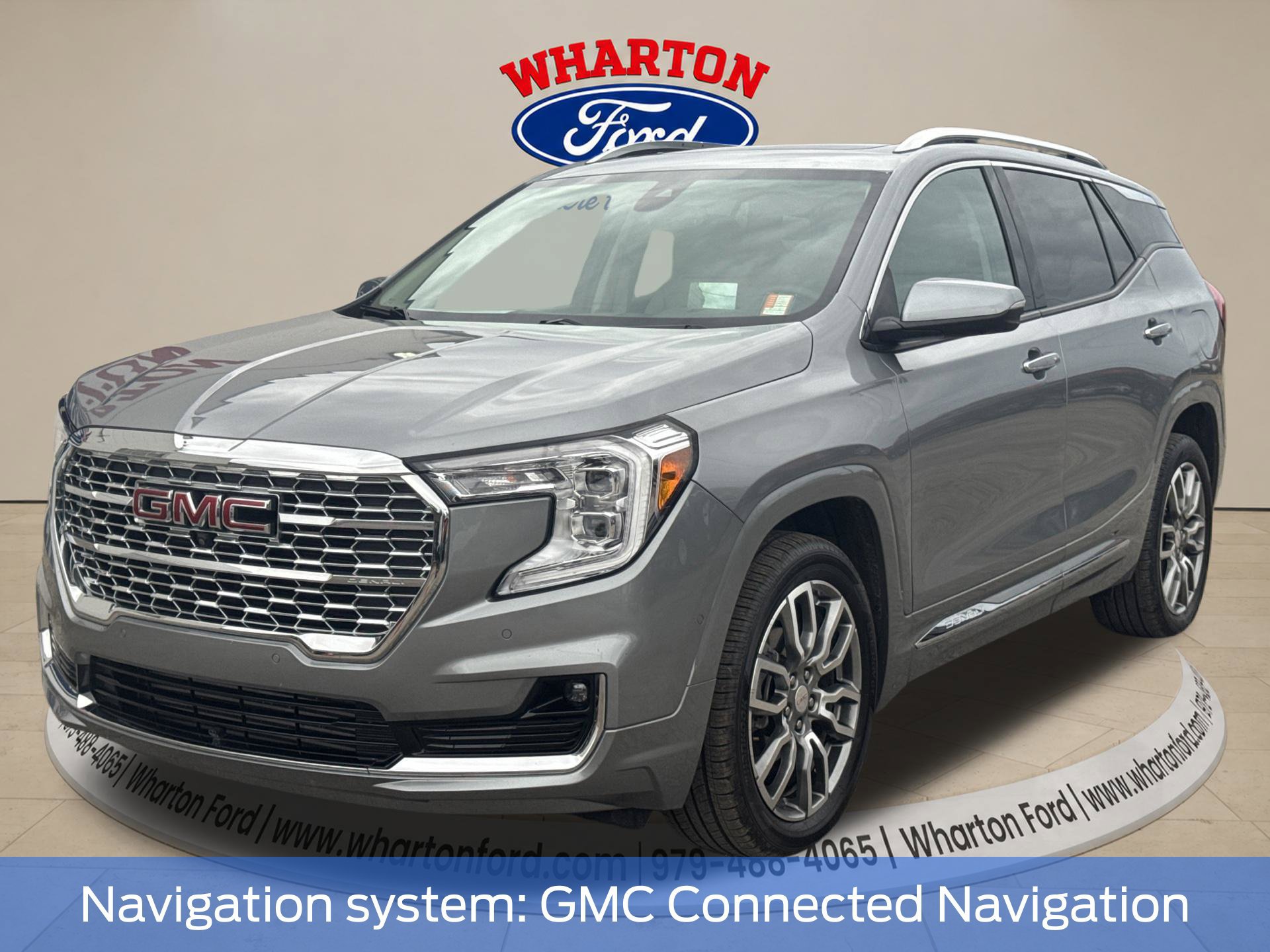 Used 2024 GMC Terrain Denali w/ Denali Premium Package AWD/4WD image 1