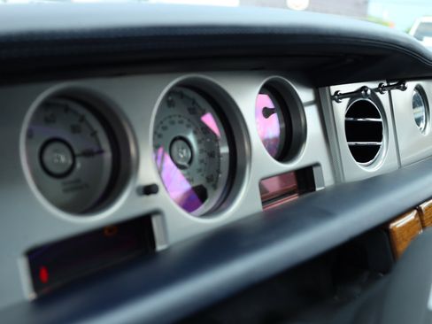 Used 2011 Rolls-Royce Phantom Sedan image 35