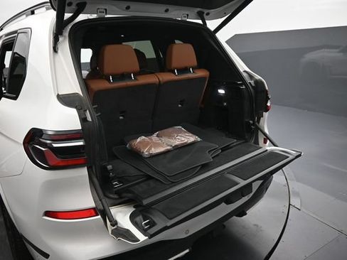 Used 2023 BMW X7 M60i w/ Executive Package AWD/4WD image 20