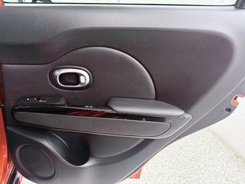Used 2018 Kia Soul ! w/ Tech Package FWD image 20