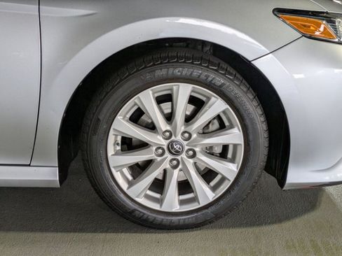 Used 2018 Toyota Camry LE FWD image 22