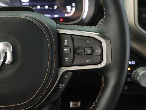 Used 2026 RAM 1500 Tungsten AWD/4WD image 12