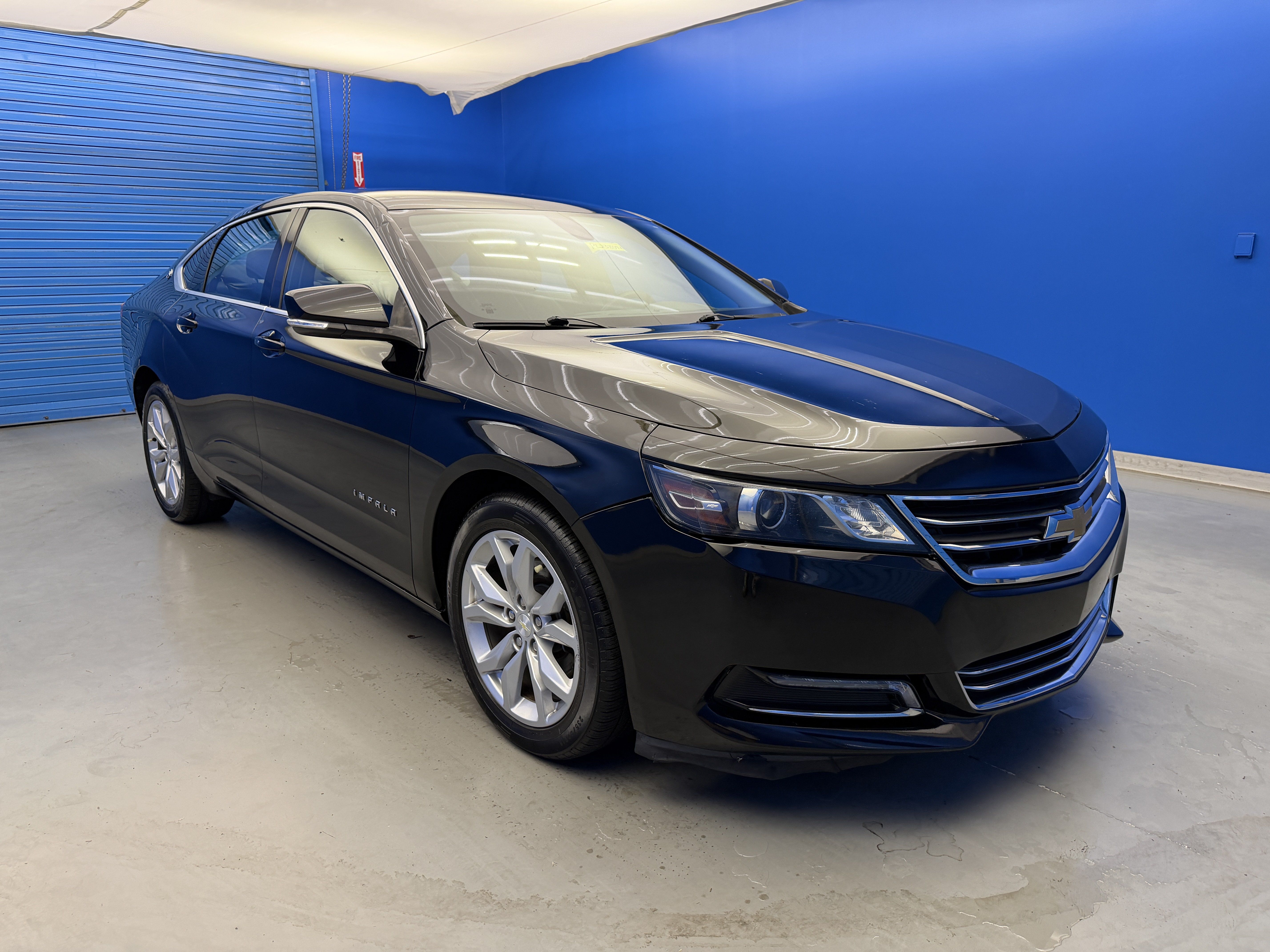 Used 2019 Chevrolet Impala LT FWD image 2