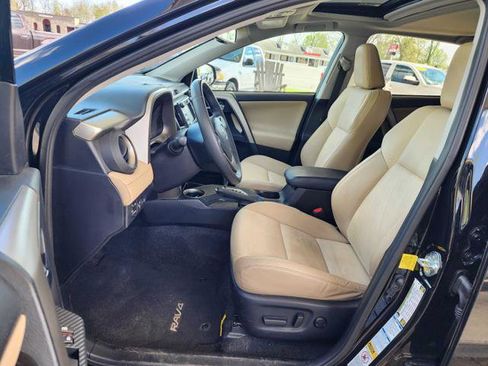 Used 2014 Toyota RAV4 Limited w/ Technology Package image 11