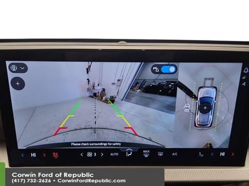 Certified 2025 Ford Explorer ST w/ Sun And Sound Package image 21