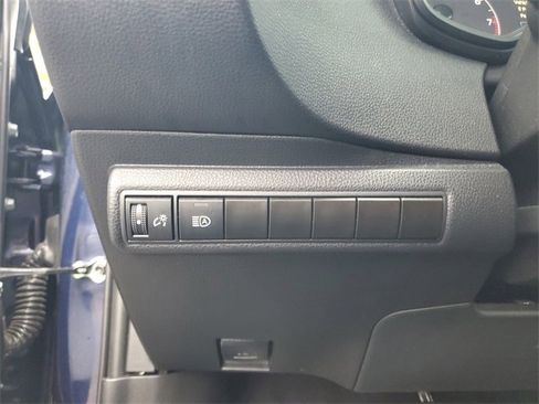 Used 2024 Toyota Corolla SE image 15