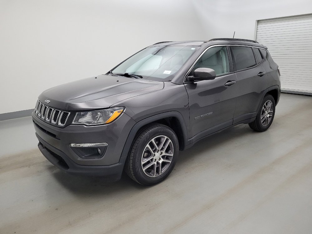 Used 2020 Jeep Compass Latitude FWD image 2