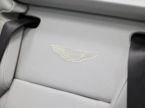 Used 2014 Aston Martin Vanquish Volante RWD image 55