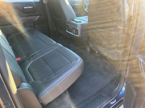 Used 2020 Chevrolet Silverado 1500 LTZ w/ LTZ Premium Package image 15