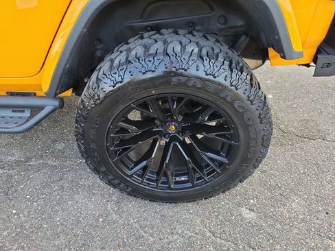 Used 2021 Jeep Wrangler Unlimited Rubicon w/ Safety Group AWD/4WD image 7