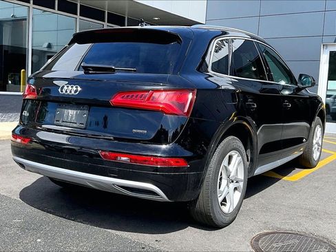 Used 2019 Audi Q5 2.0T Premium AWD/4WD image 4