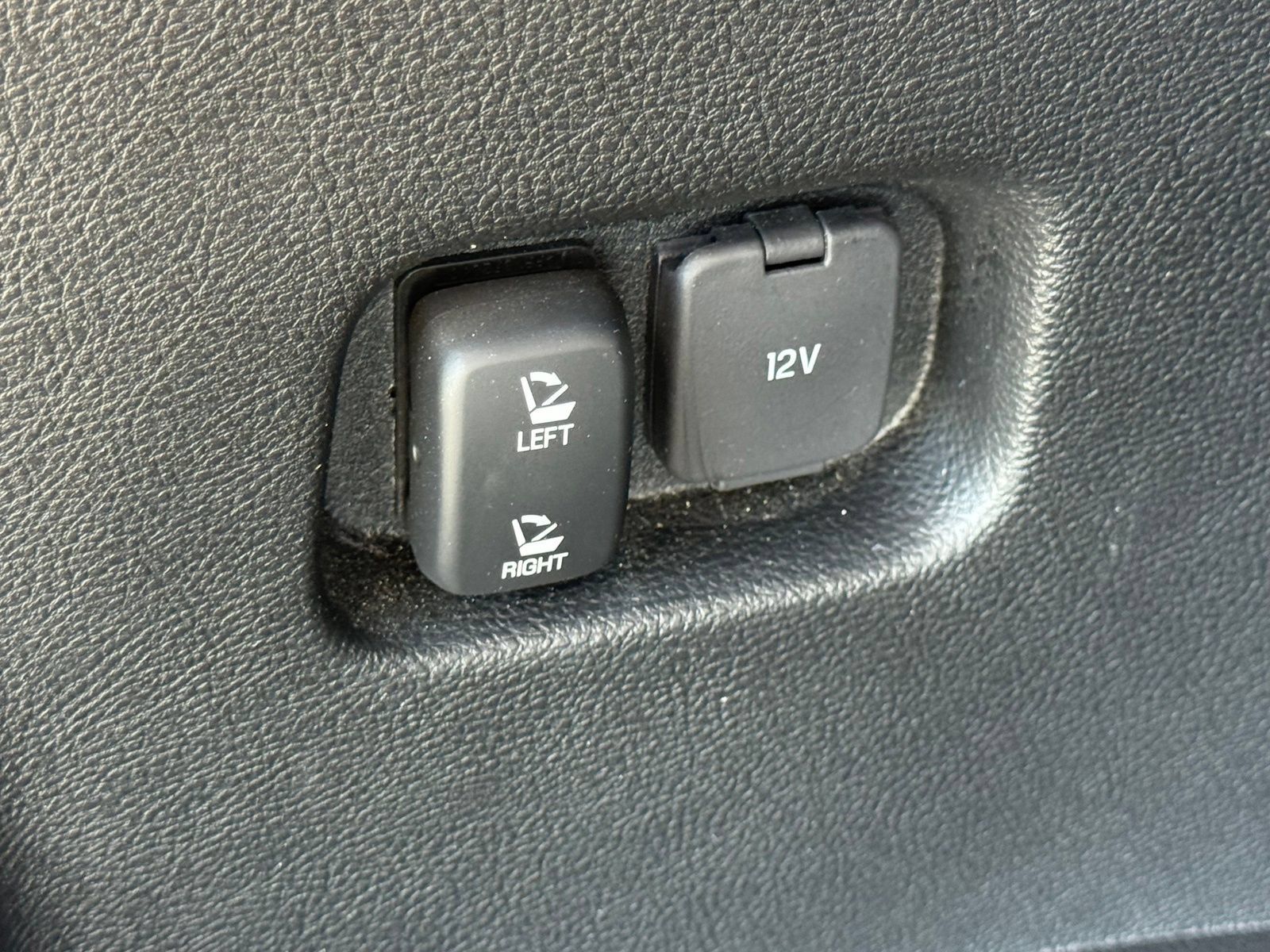 Used 2023 Ford Edge ST AWD/4WD image 40