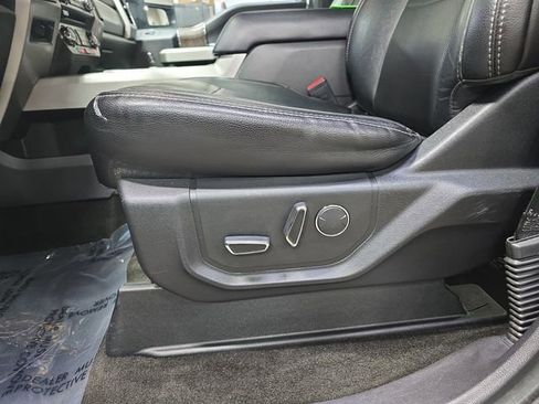 Used 2018 Ford F250 Lariat w/ Lariat Ultimate Package AWD/4WD image 31