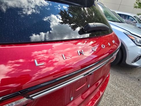 Used 2020 Lincoln Corsair Reserve w/ Equipment Group 202A AWD/4WD image 11