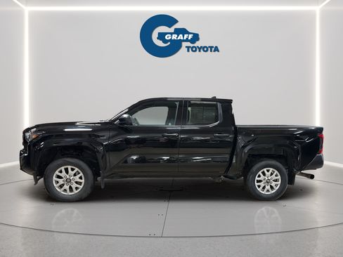 Used 2024 Toyota Tacoma SR AWD/4WD image 3