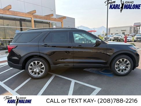 New 2026 Ford Explorer Active w/ Active Comfort Package AWD/4WD image 4