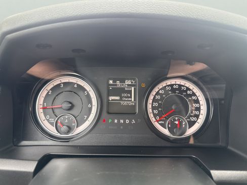 Used 2019 RAM 1500 Express AWD/4WD image 22