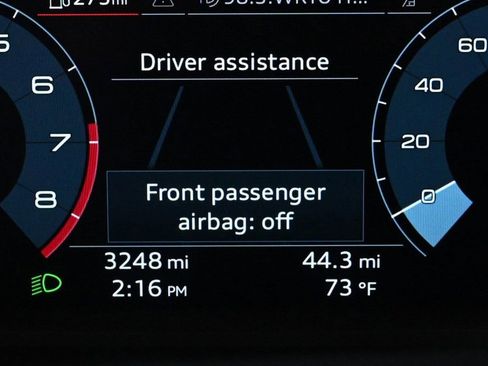 Certified 2025 Audi Q3 2.0T Premium w/ Convenience Package image 12