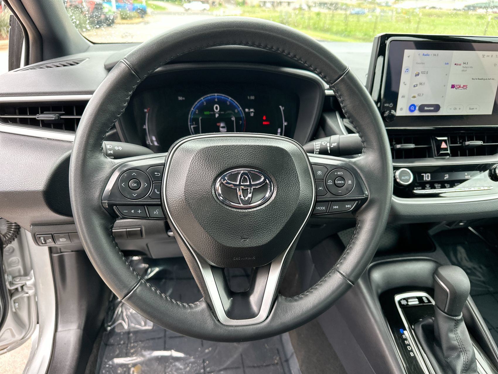 Used 2026 Toyota Corolla SE FWD image 14