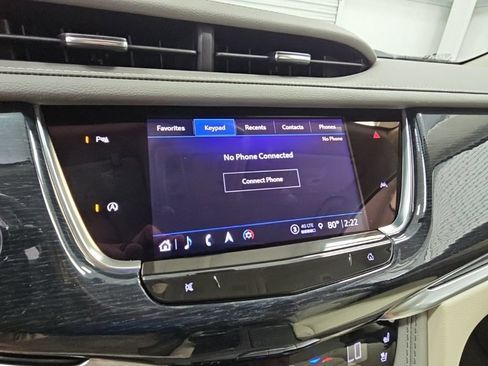 Used 2024 Cadillac XT6 Premium Luxury AWD/4WD image 17