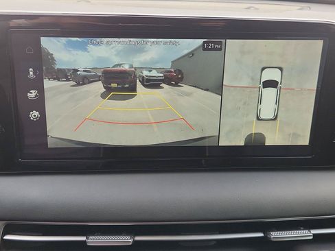 Used 2025 Hyundai Palisade SEL FWD image 15