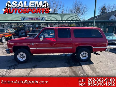 Used 1988 Chevrolet Suburban 2500 image 1