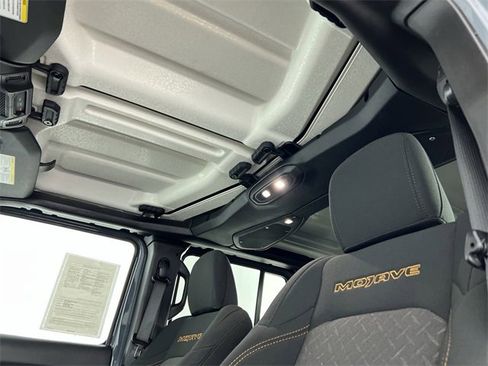 Used 2025 Jeep Gladiator Mojave w/ Safety Group image 19