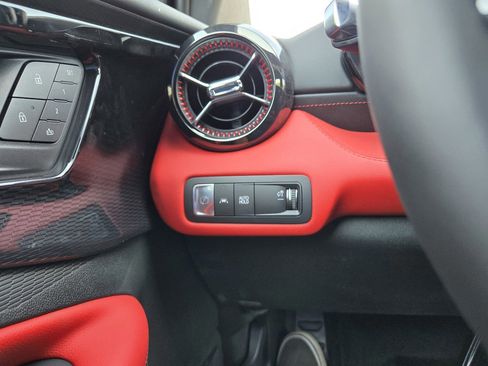 New 2025 Chevrolet Blazer EV RS image 12