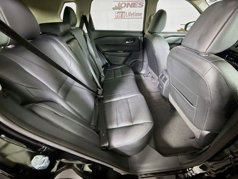 Certified 2024 Nissan Rogue SL FWD image 30