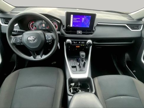 Used 2025 Toyota RAV4 LE AWD/4WD image 15