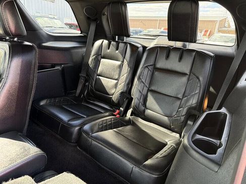 Used 2017 Ford Explorer Platinum AWD/4WD image 23