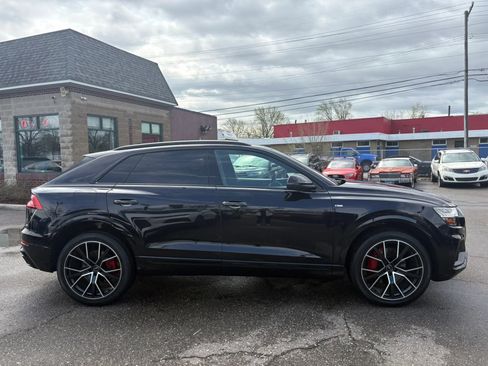 Used 2021 Audi Q8 Prestige w/ Prestige Package image 4