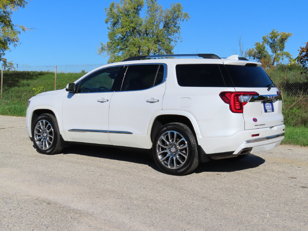Certified 2022 GMC Acadia Denali w/ GMC Pro Grade Package AWD/4WD image 28