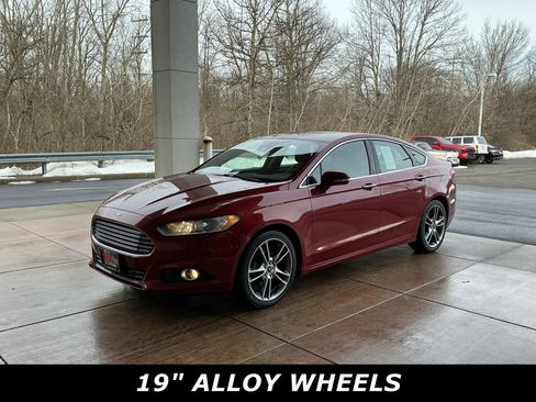 Used 2015 Ford Fusion Titanium image 3