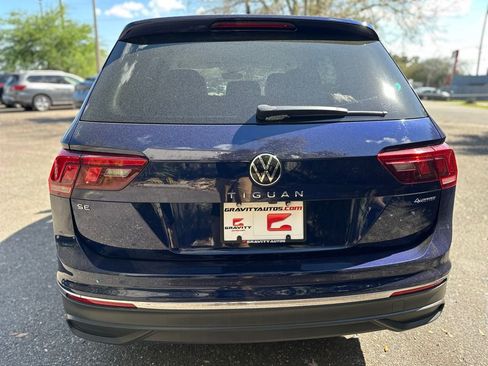 Used 2022 Volkswagen Tiguan SE image 9