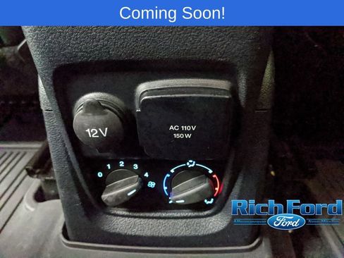 Used 2020 Ford Transit Connect XLT image 19