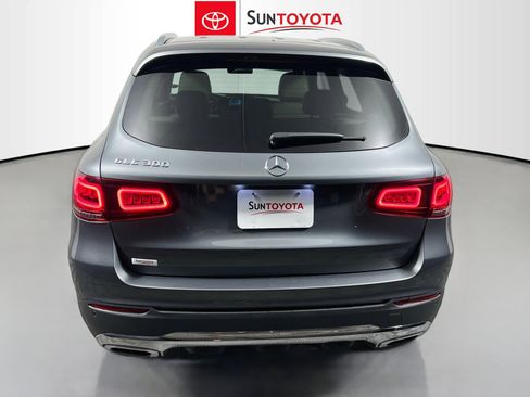 Used 2021 Mercedes-Benz GLC 300 image 5