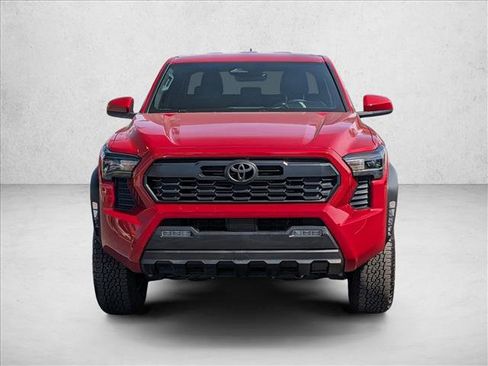 Used 2025 Toyota Tacoma TRD Off-Road image 2