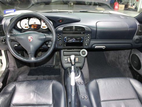 Used 2002 Porsche 911 Cabriolet image 7