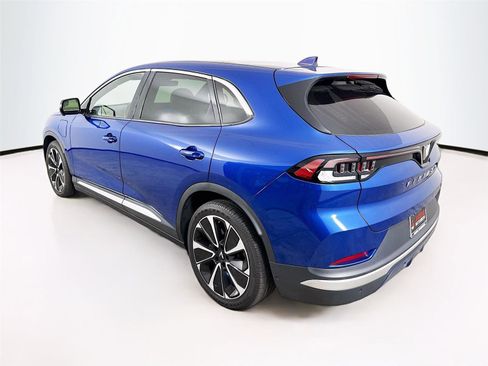 Used 2024 VinFast VF 8 Plus image 5