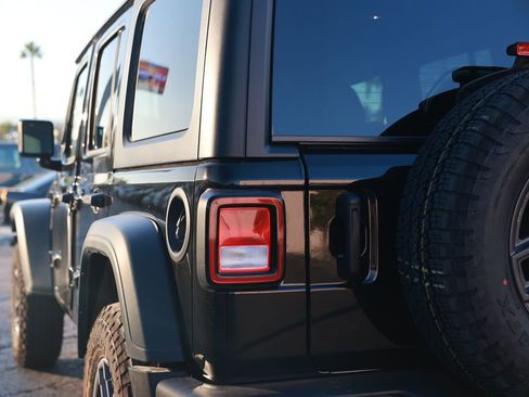 New 2026 Jeep Wrangler Unlimited Sport AWD/4WD image 9