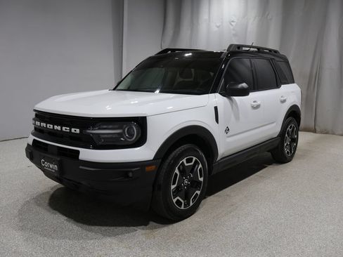 Used 2024 Ford Bronco Sport Outer Banks w/ Tech Package AWD/4WD image 5