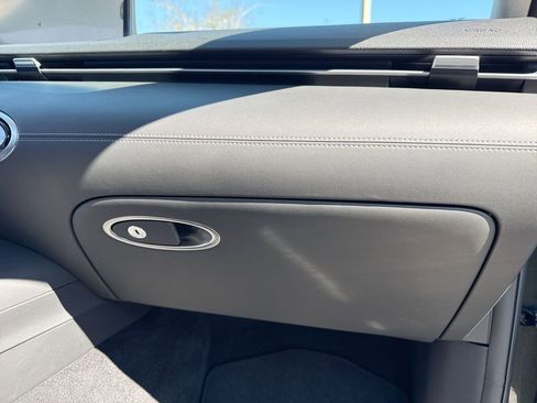 Used 2025 Genesis GV70 2.5T image 29