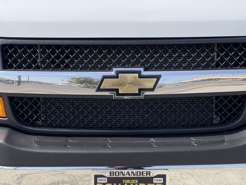 Used 2024 Chevrolet Express 2500 w/ Driver Convenience Package image 26