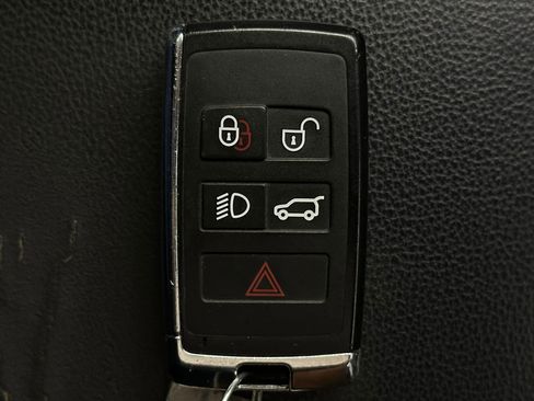 Used 2017 Ford Fusion Titanium image 29