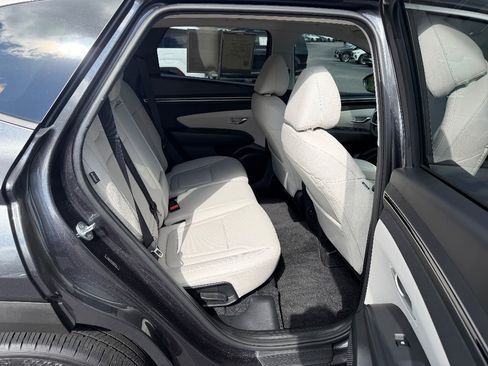Used 2024 Hyundai Tucson SEL w/ Convenience Package FWD image 17