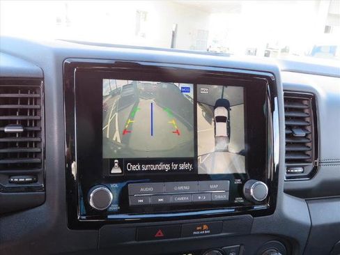 Used 2022 Nissan Frontier PRO-4X w/ Pro-4X Premium Package image 26