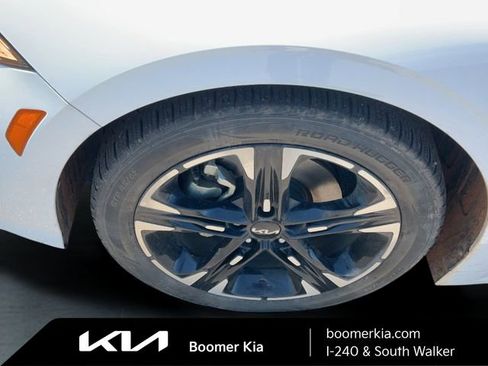 Used 2023 Kia K5 GT-Line AWD/4WD image 9