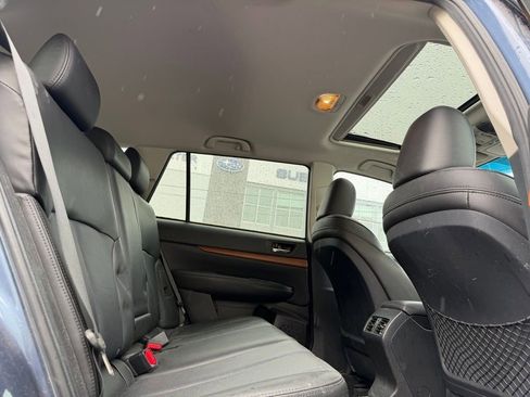 Used 2013 Subaru Outback 2.5i Limited image 11